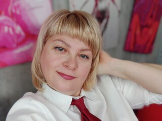 LorenaBriz camshow livejasmine