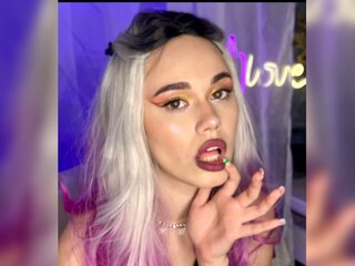 CarolineBride webcam pics