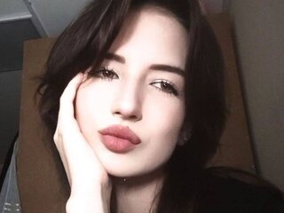 KianaMilne livejasmine shows