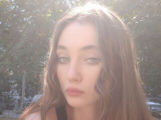 LauraTanguy pictures toy