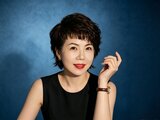 LunaQing shows nude